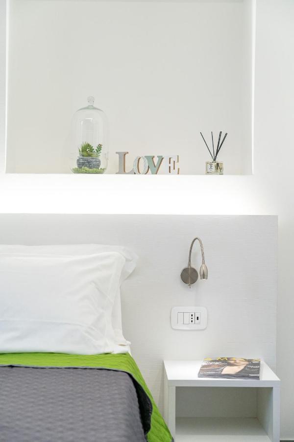 Colours Apartments☆☆☆☆ *